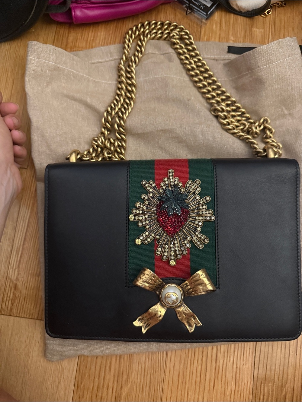 Gucci Strawberry Peony Medium Chain Shoulder Bag